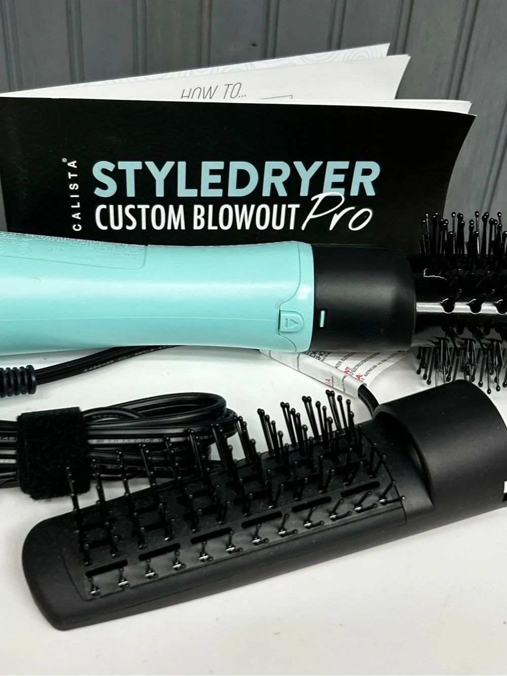 Calista StyleDryer Custom Blowout Pro Hot Air Brush Set w/ 2 Brush Attachments